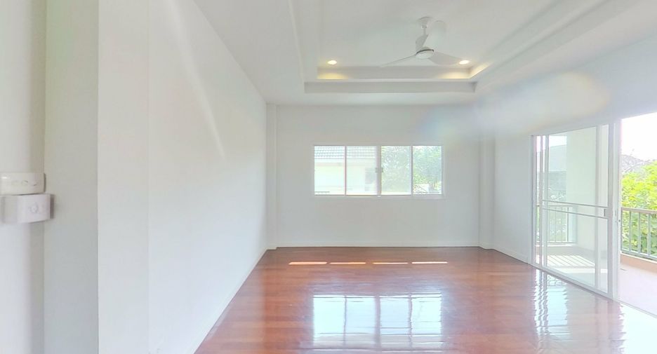 Casa en venta y en alquiler de 3 habitaciones en Hang Dong, Chiang Mai