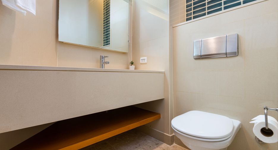 Condo en alquiler de 2 habitaciones en Bang Kho Laem, Bangkok