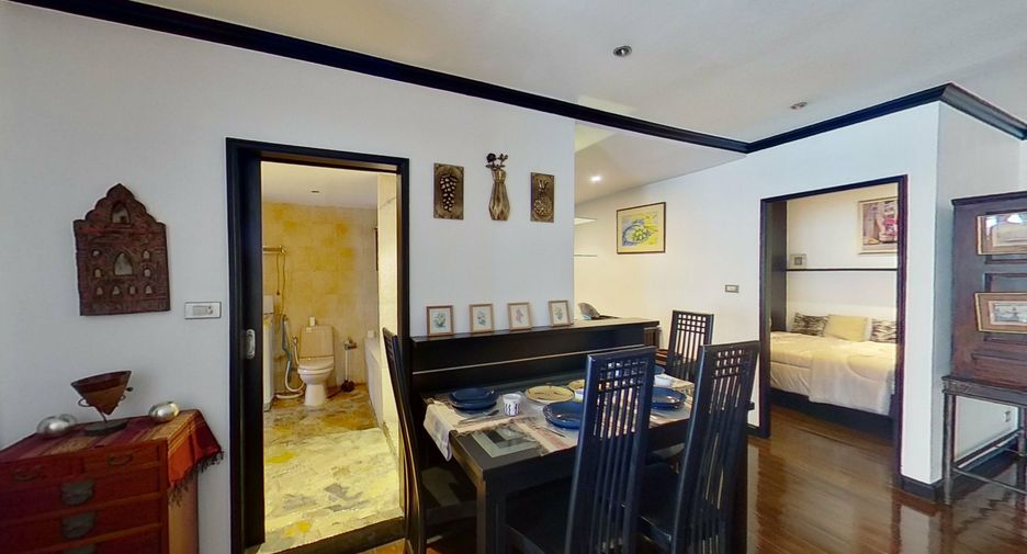 For rent 2 bedrooms condo in Watthana, Bangkok