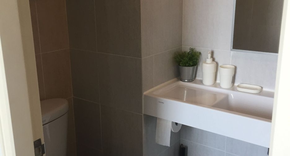 For sale 1 bed condo in Phra Pradaeng, Samut Prakan