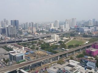 Condo en alquiler de 2 habitaciones en Watthana, Bangkok