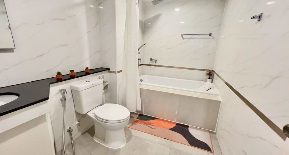 For rent 2 bedrooms condo in Khlong Toei, Bangkok