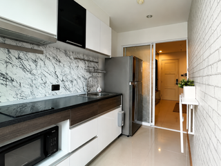 Wohnung zum Kauf mit 1 Zimmer in Huai Khwang, Bangkok