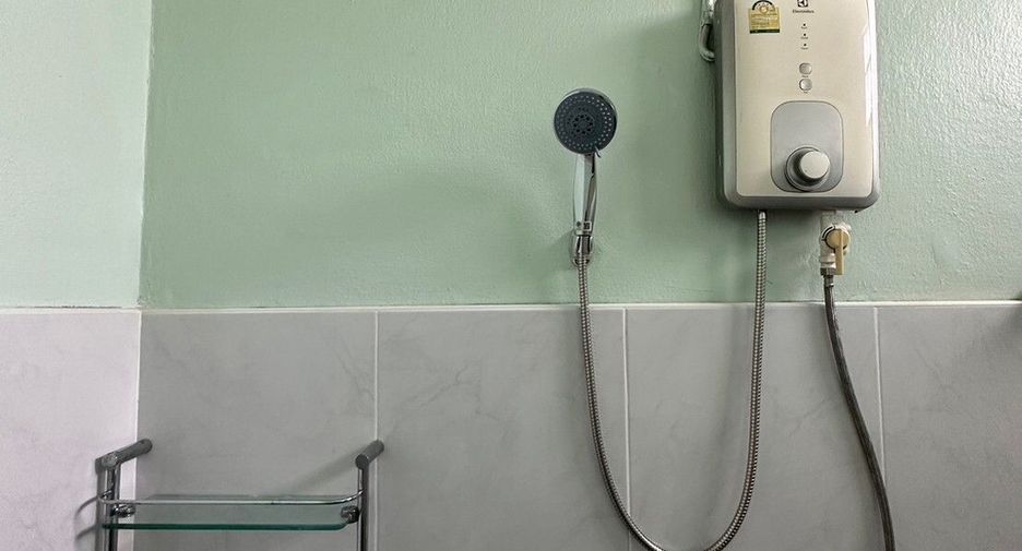 For sale 3 bedrooms townhouse in Thon Buri, Bangkok
