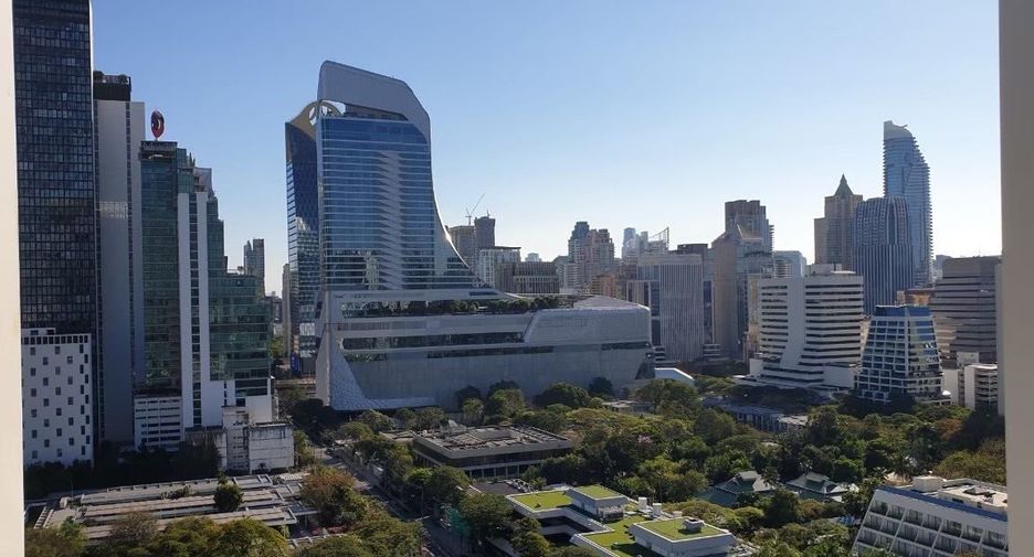 For rent 1 bed condo in Pathum Wan, Bangkok