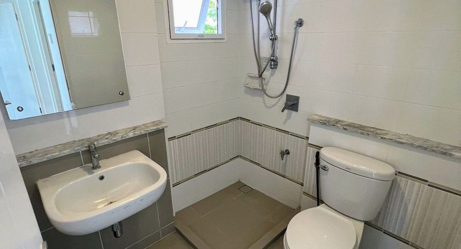For sale 3 bedrooms house in Mueang Chiang Mai, Chiang Mai