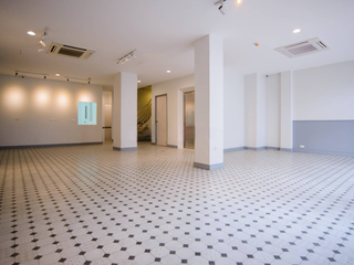 For rent 12 bedrooms retail Space in Watthana, Bangkok