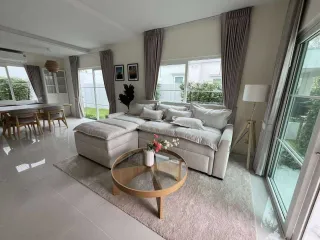 出租 4 卧室 独立屋 在 Bang Phli, Samut Prakan