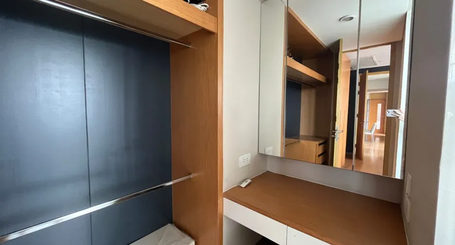 Wohnung zur Miete mit 2 Zimmer in Khlong Toei, Bangkok