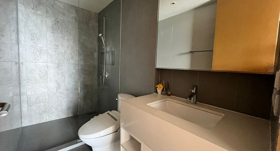 Wohnung zur Miete mit 2 Zimmer in Khlong Toei, Bangkok