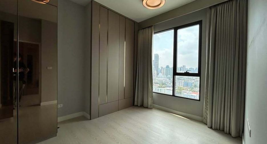 For sale 1 bed condo in Watthana, Bangkok
