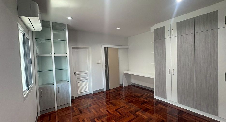 For sale そして for rent 3 ベッドルーム house in Lat Krabang, Bangkok