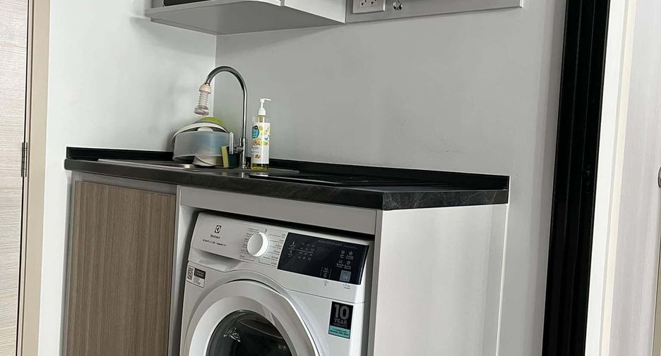 For rent 1 bed condo in Mueang Samut Prakan, Samut Prakan