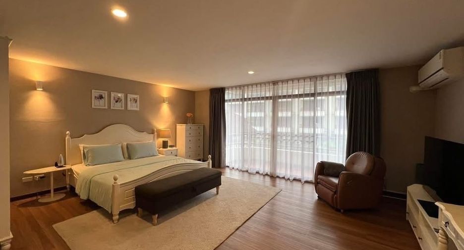 Reihenhaus zum Kauf mit 4 Zimmer in Suan Luang, Bangkok