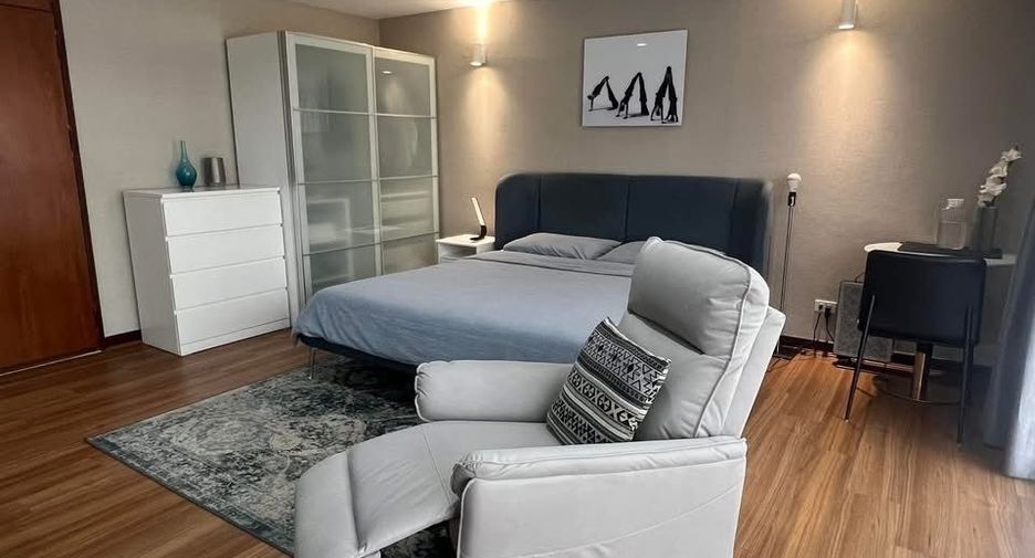 Reihenhaus zum Kauf mit 4 Zimmer in Suan Luang, Bangkok