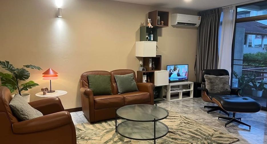 Reihenhaus zum Kauf mit 4 Zimmer in Suan Luang, Bangkok