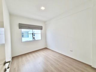 For rent 3 bedrooms townhouse in Prawet, Bangkok