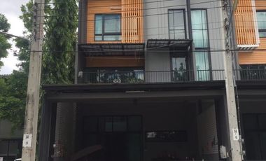 For sale 3 bedrooms townhouse in Bueng Kum, Bangkok
