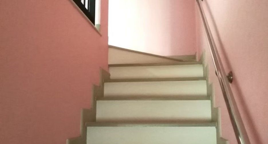 For sale 3 bedrooms townhouse in Bueng Kum, Bangkok