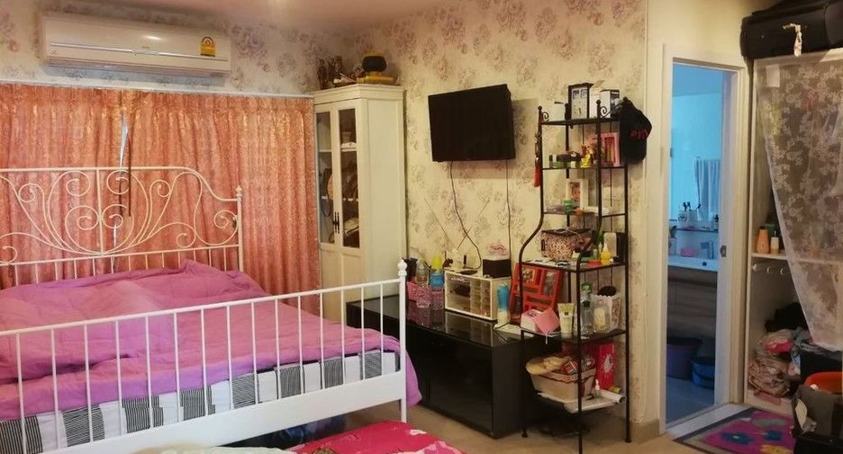 For sale 3 bedrooms townhouse in Bueng Kum, Bangkok