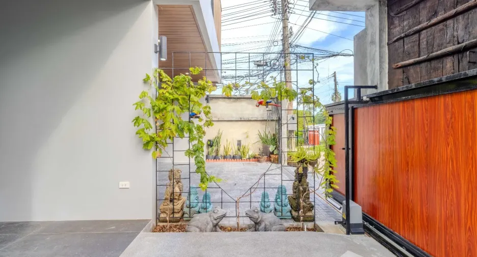 Villa zur Miete mit 5 Zimmer in Mueang Phuket, Phuket