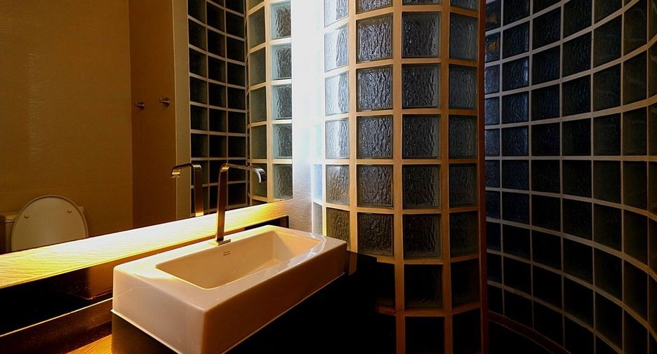 Condo en venta de 4 habitaciones en Watthana, Bangkok
