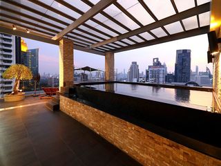 À vendre 4 chambres condo à Watthana, Bangkok