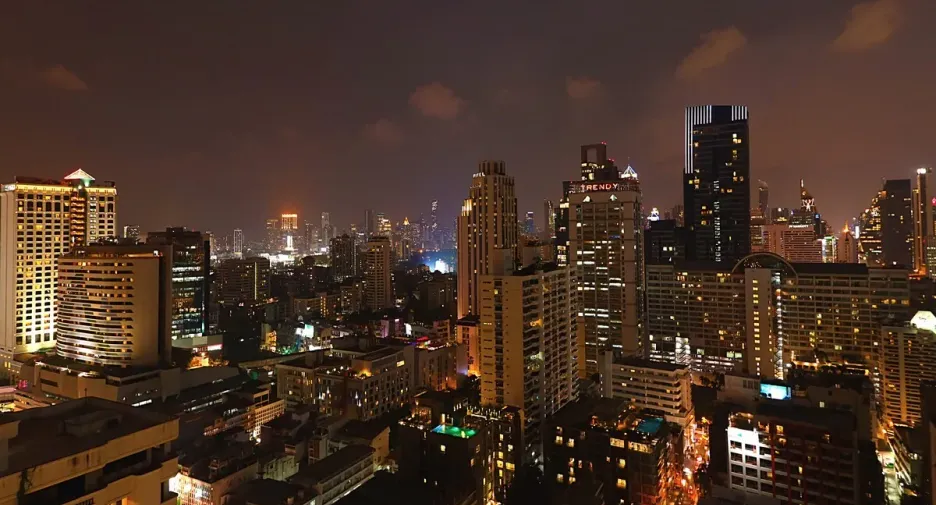For sale 4 bedrooms condo in Watthana, Bangkok