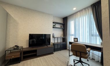 Wohnung zur Miete mit Studio in Khlong Toei, Bangkok