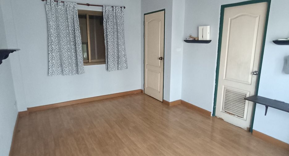 For sale and for rent 3 bedrooms townhouse in Sai Mai, Bangkok