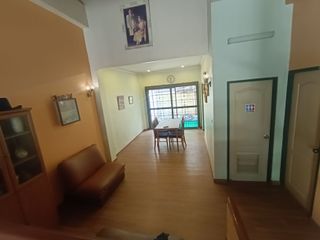 Casa adosada en venta y en alquiler de 3 habitaciones en Sai Mai, Bangkok