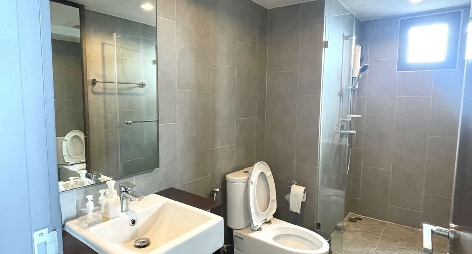 For rent 1 bed condo in Watthana, Bangkok