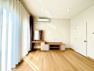 For rent 3 bedrooms townhouse in Prawet, Bangkok