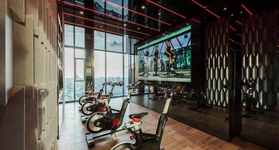 For sale 1 bed condo in Huai Khwang, Bangkok