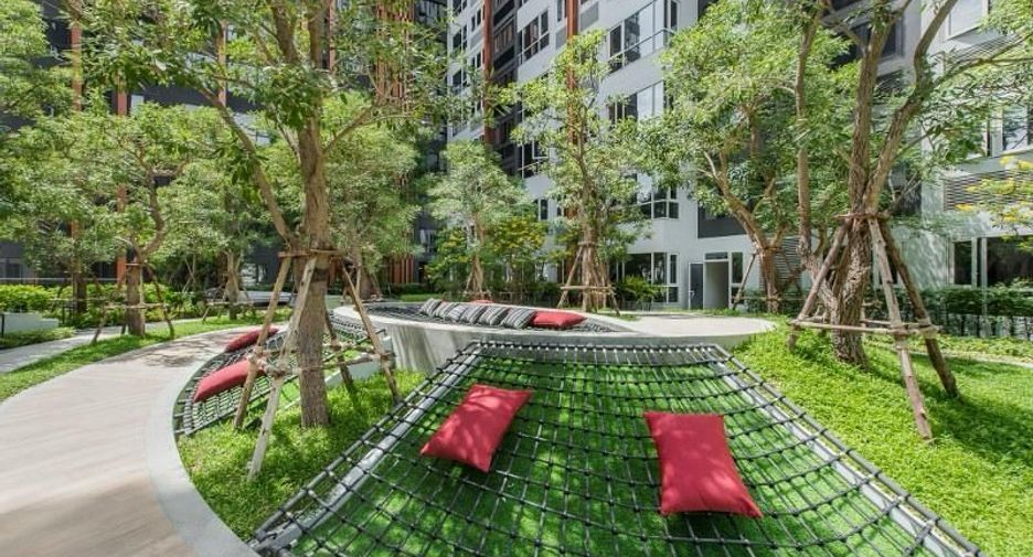 For sale 1 bed condo in Huai Khwang, Bangkok