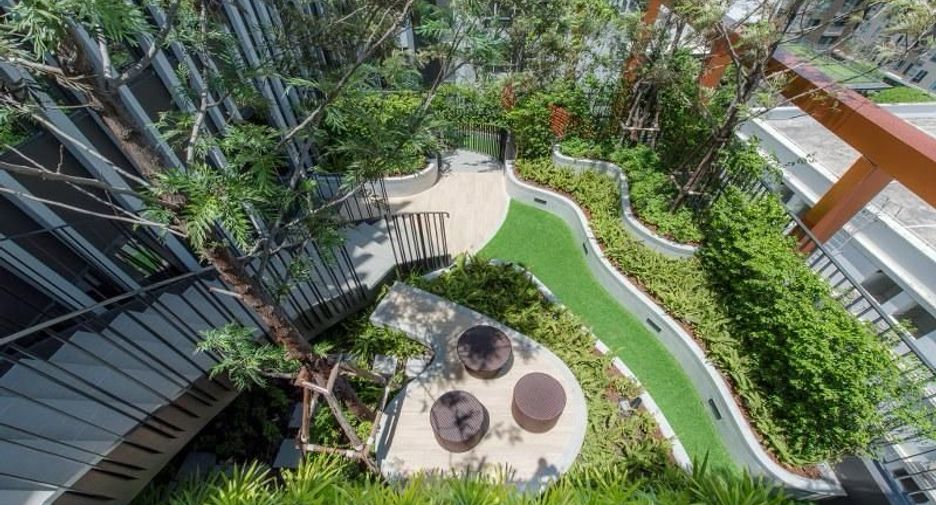 For sale 1 bed condo in Huai Khwang, Bangkok