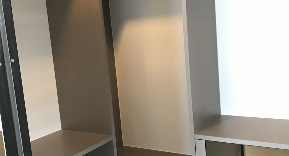 Wohnung zur Miete mit 2 Zimmer in Khlong Toei, Bangkok