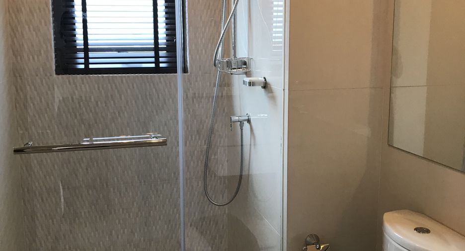 Wohnung zur Miete mit 2 Zimmer in Khlong Toei, Bangkok