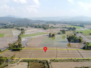 Terreno en venta en San Kamphaeng, Chiang Mai