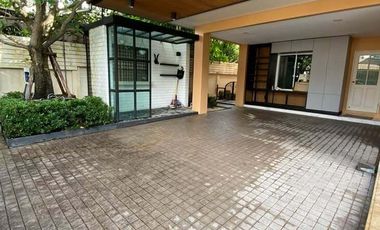 For sale 3 bedrooms house in Saphan Sung, Bangkok