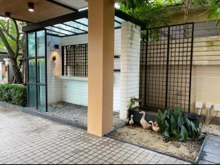 For sale 3 bedrooms house in Saphan Sung, Bangkok