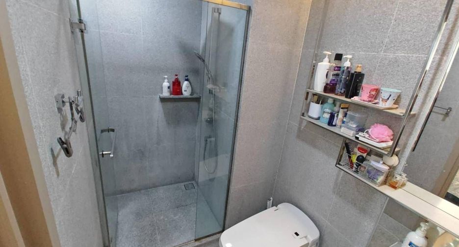 Продажа 1 кровать кондо в Патхум Щан, Бангкок