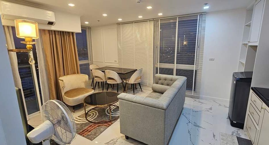 Condo en alquiler de 2 habitaciones en Bang Lamung, Chonburi