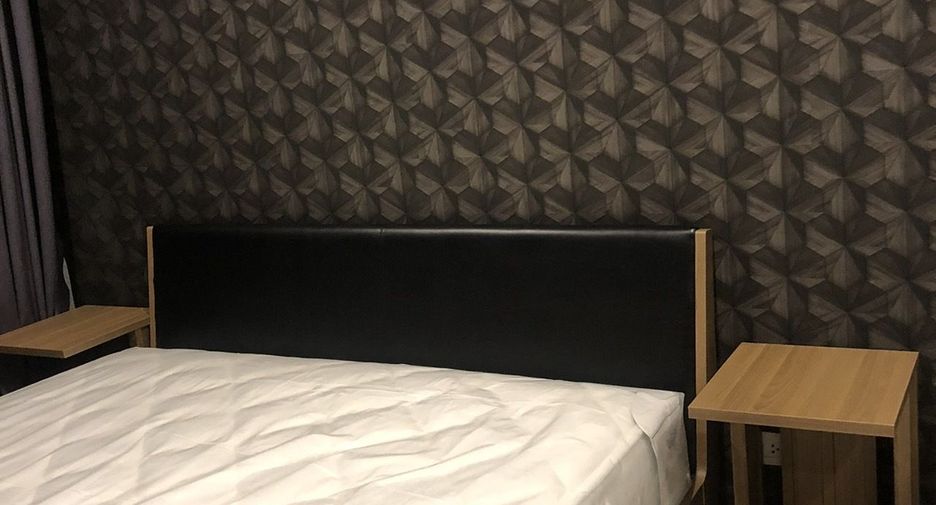 For rent 1 bed condo in Pathum Wan, Bangkok