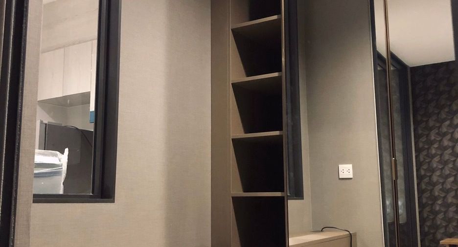 For rent 1 bed condo in Pathum Wan, Bangkok