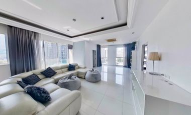 For sale 4 ベッドルーム condo in Watthana, Bangkok