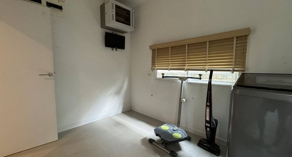 For sale 3 bedrooms house in Sai Mai, Bangkok