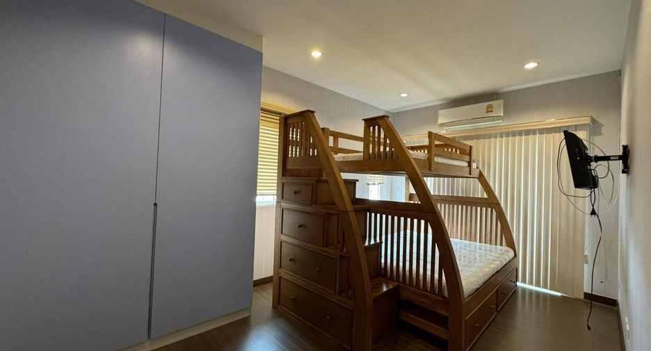 For sale 3 bedrooms house in Sai Mai, Bangkok