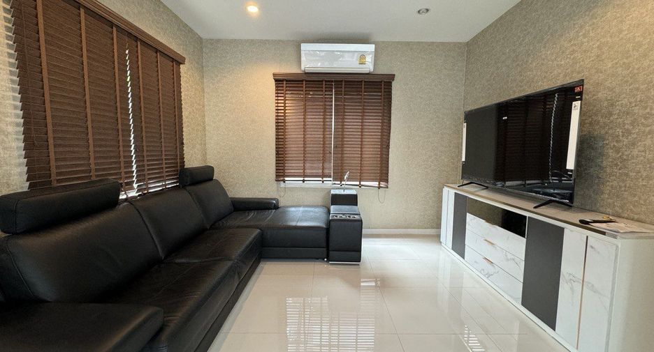 For sale 3 bedrooms house in Sai Mai, Bangkok