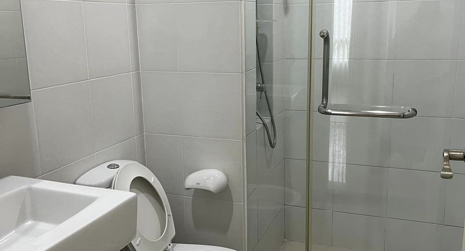 For rent 2 bedrooms condo in Phaya Thai, Bangkok